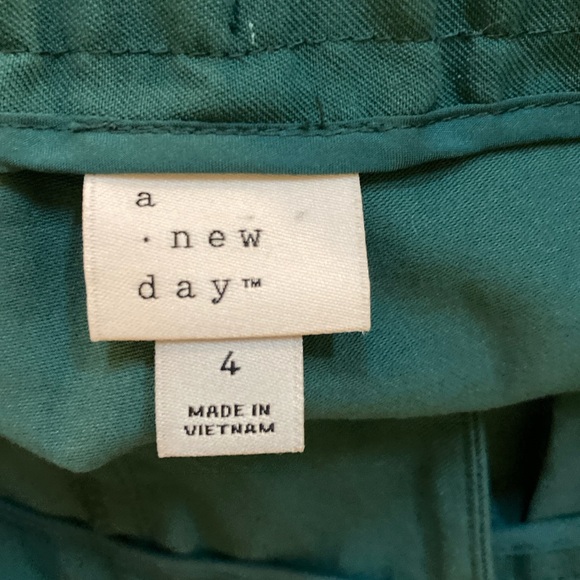 Green Jogger Cargo Pants A New Day 4 - Picture 4 of 9